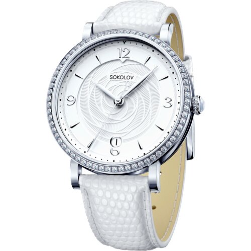 Женские серебряные часы - видео на модели