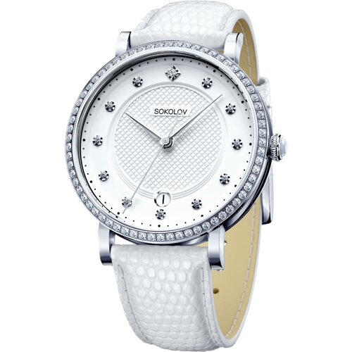 Женские серебряные часы - видео на модели