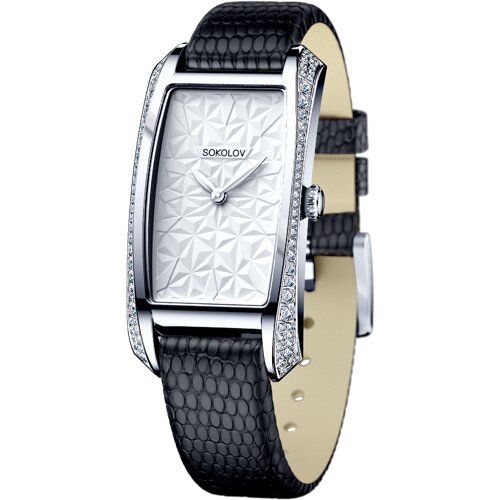 Женские серебряные часы - видео на модели