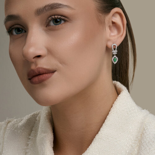 Серьги из серебра с изумрудами и фианитами из родированное серебро — вид 3
