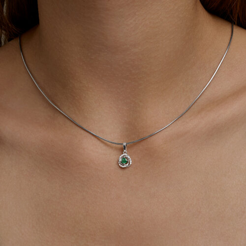 Подвеска из серебра с изумрудом и фианитами из серебро — вид 4