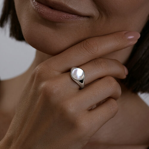 Кольцо из серебра с перламутром из серебро — вид 2