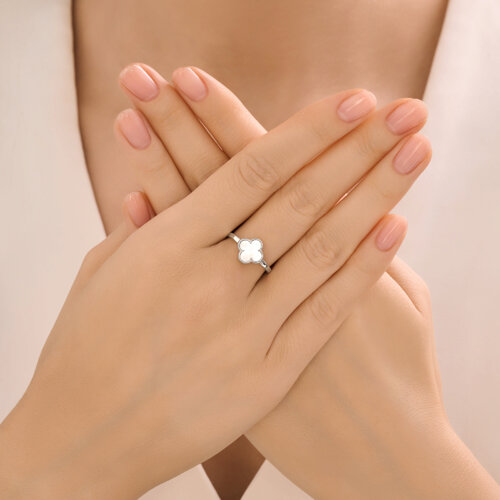 Кольцо из серебра с перламутром из серебро — вид 2