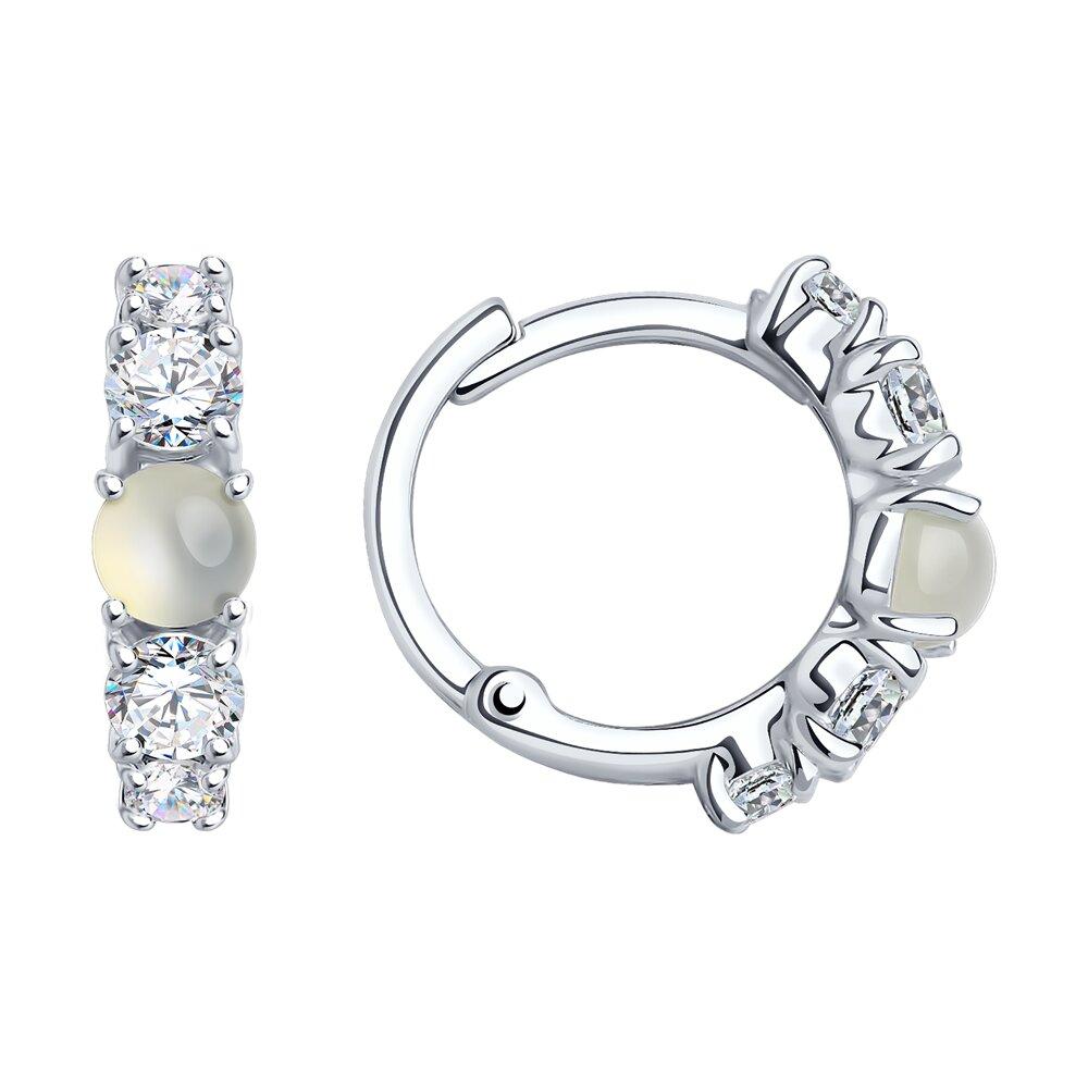 Серьги из серебра с луннными камнями и фианитами - видео на модели