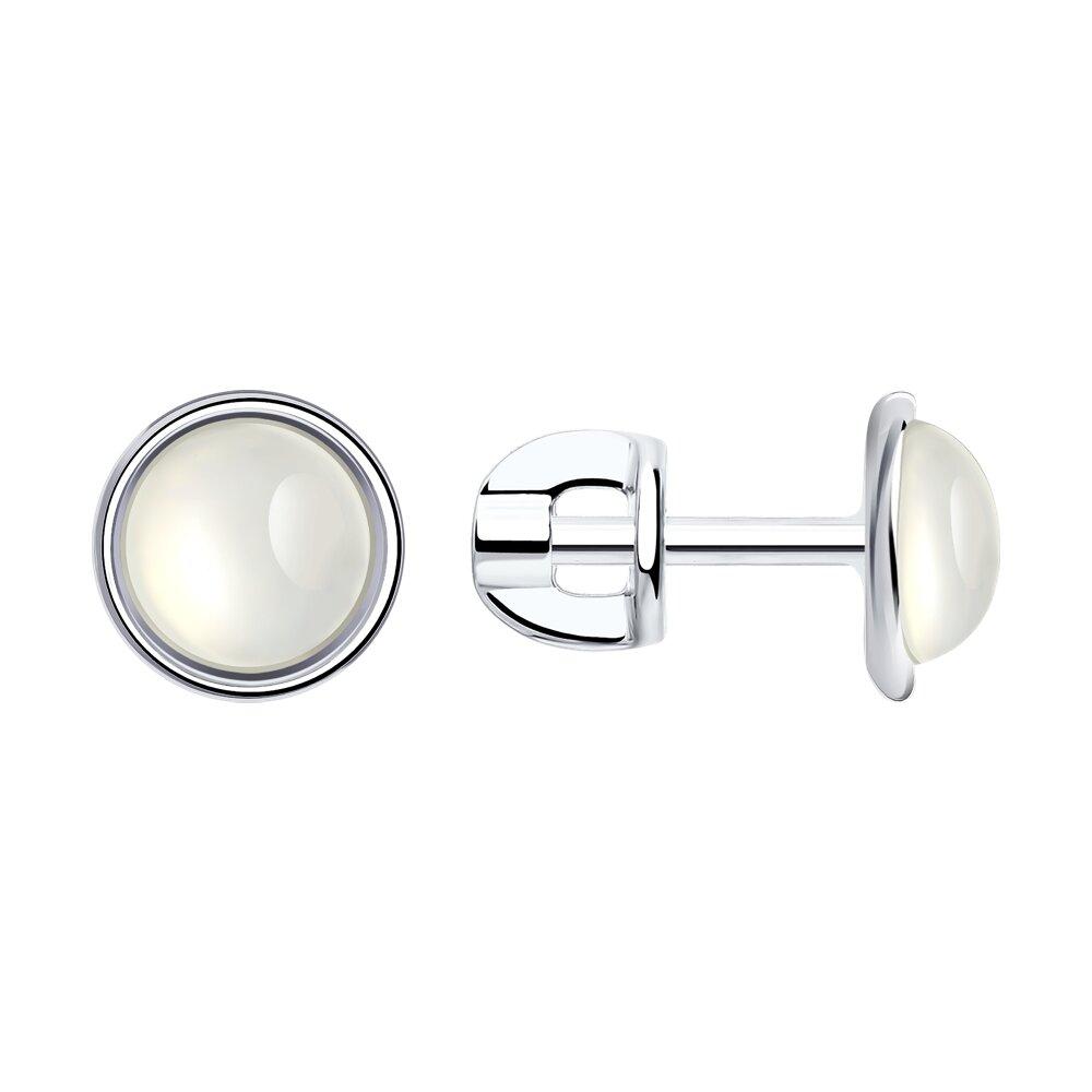 Серьги из серебра с лунными камнями - видео на модели