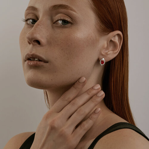 Серьги из серебра с корундами рубиновыми (синт.) и фианитами из серебро — вид 3