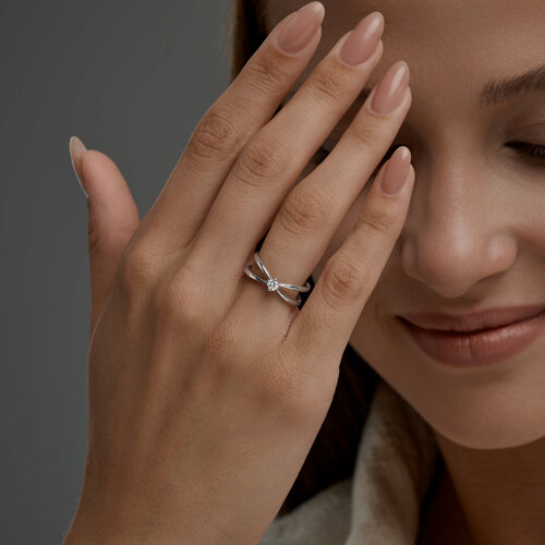 Кольцо из серебра с бриллиантом выращенным из серебро — вид 4