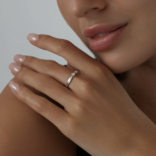 Кольцо из серебра с бриллиантом из серебро — вид 3