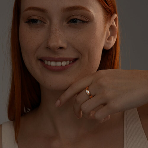 Кольцо из золочёного серебра с бриллиантом из серебро — вид 5