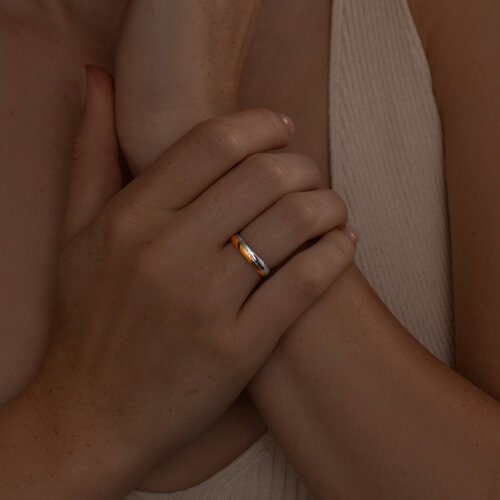 Обручальное кольцо из золочёного серебра с бриллиантами из серебро — вид 4