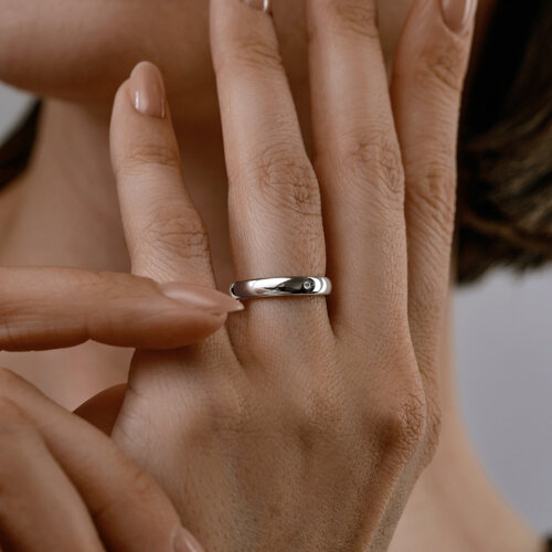 Обручальное кольцо из серебра с бриллиантом из серебро — вид 2