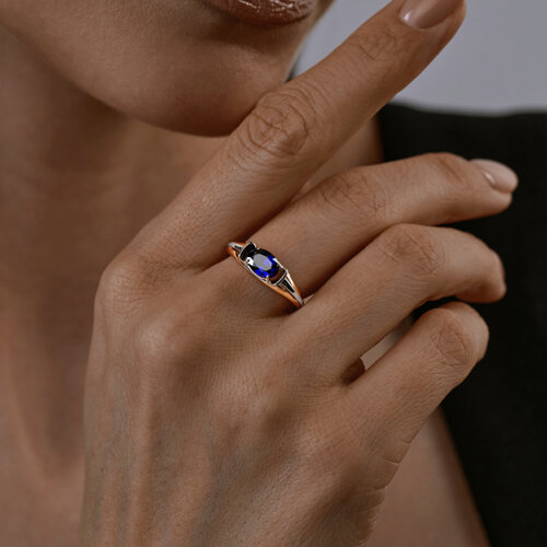 Кольцо из золочёного серебра с корундом из серебро — вид 3