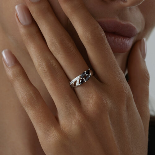 Кольцо из серебра с гранатами и фианитами из серебро — вид 4