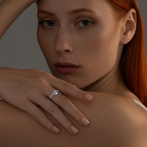 Кольцо из серебра с топазом из серебро — вид 4