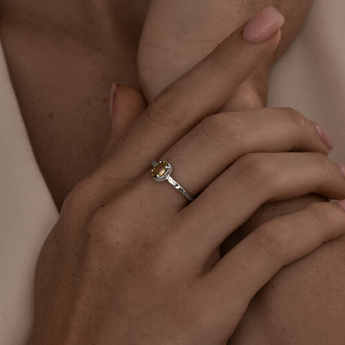 Кольцо из серебра с хризолитом из серебро — вид 4