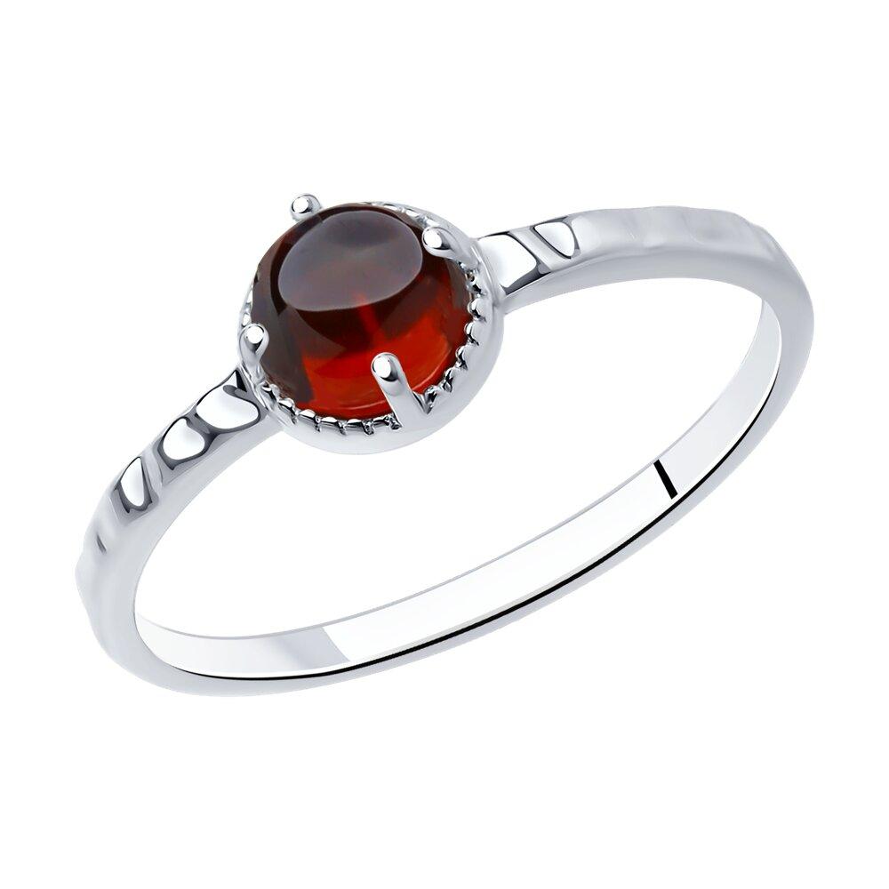 Кольцо из серебра с гранатом - видео на модели