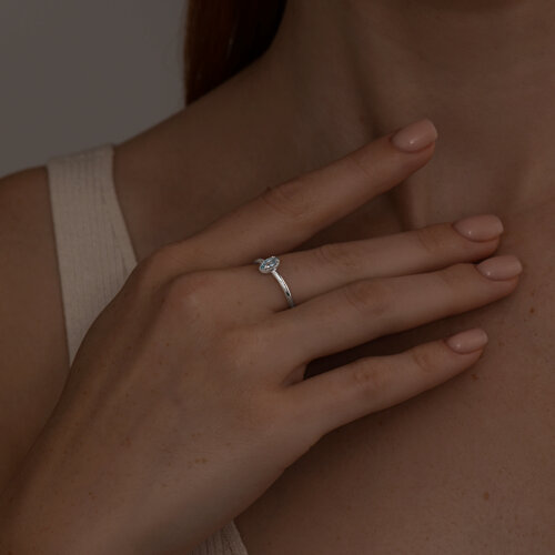 Кольцо из серебра с топазом из серебро — вид 3