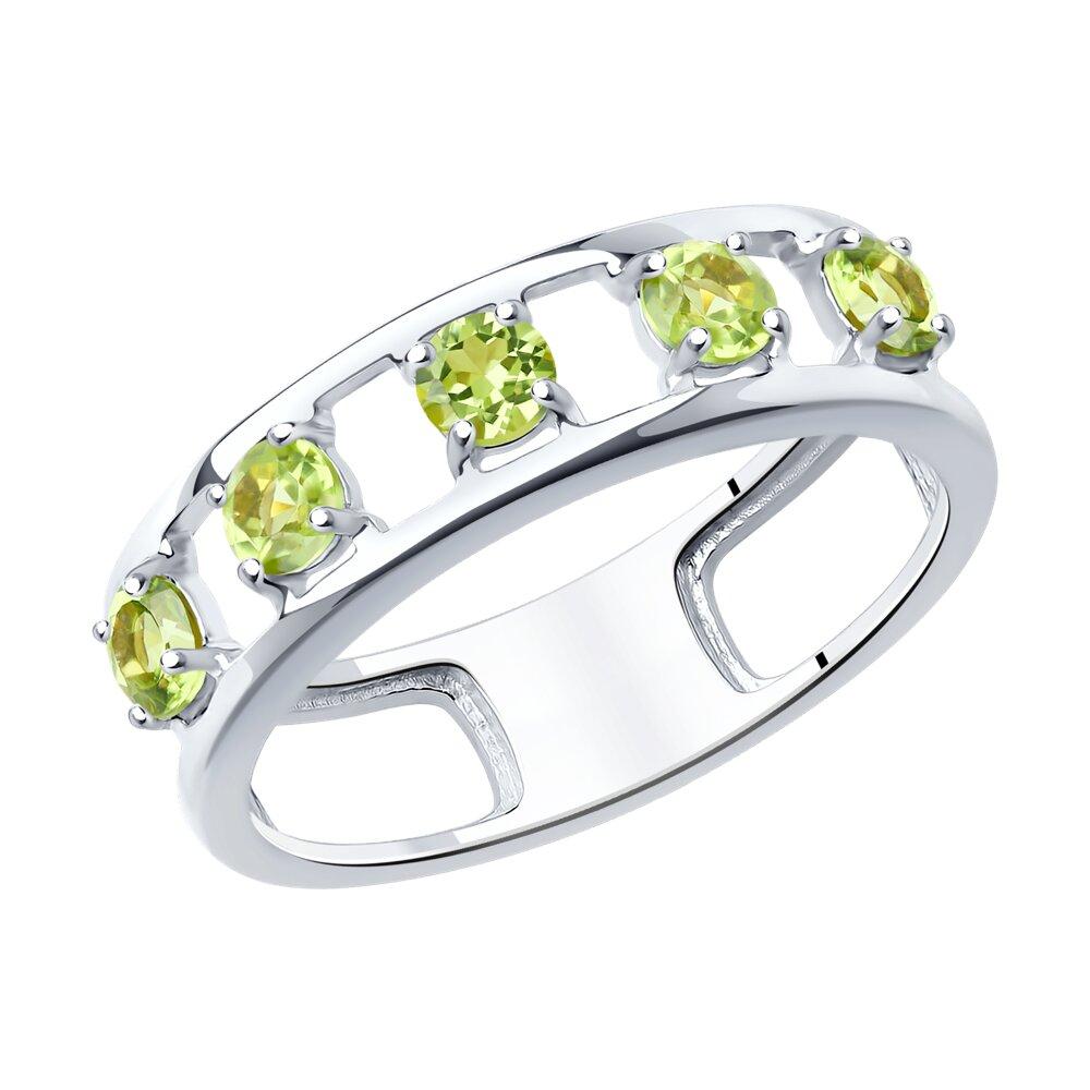 Кольцо из серебра с хризолитами - видео на модели