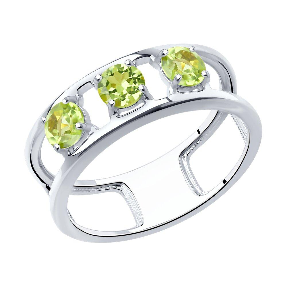 Кольцо из серебра с хризолитами - видео на модели