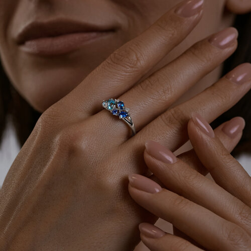 Кольцо из серебра с топазами и фианитами из серебро — вид 3