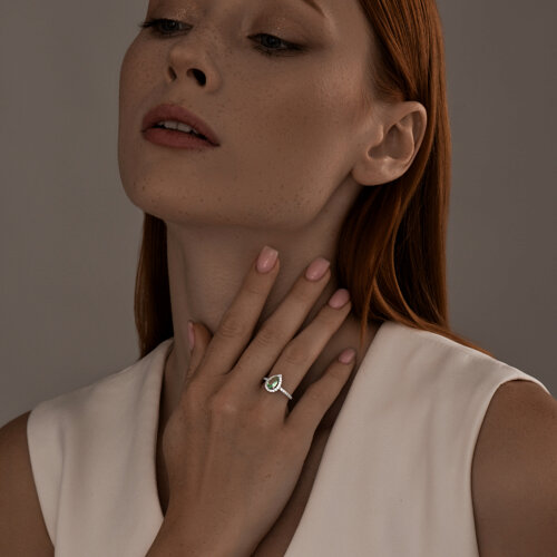 Кольцо из серебра с ситаллом и фианитами из серебро — вид 4