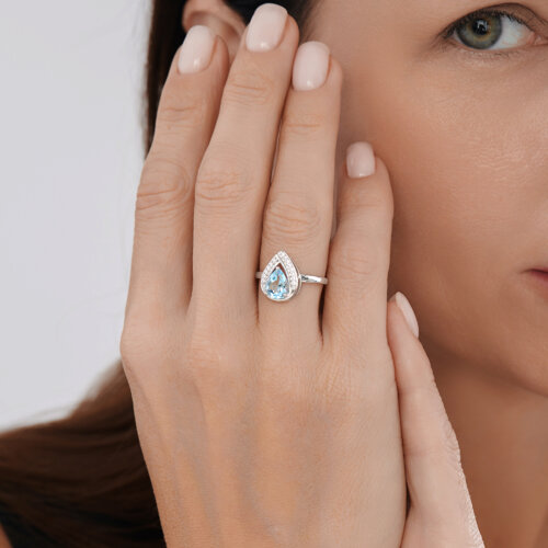 Кольцо из серебра с топазом и фианитами из серебро — вид 4