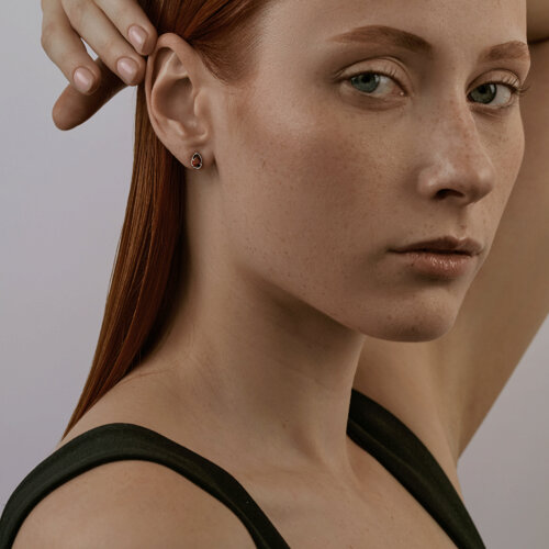 Серьги из серебра с гранатами из серебро — вид 3