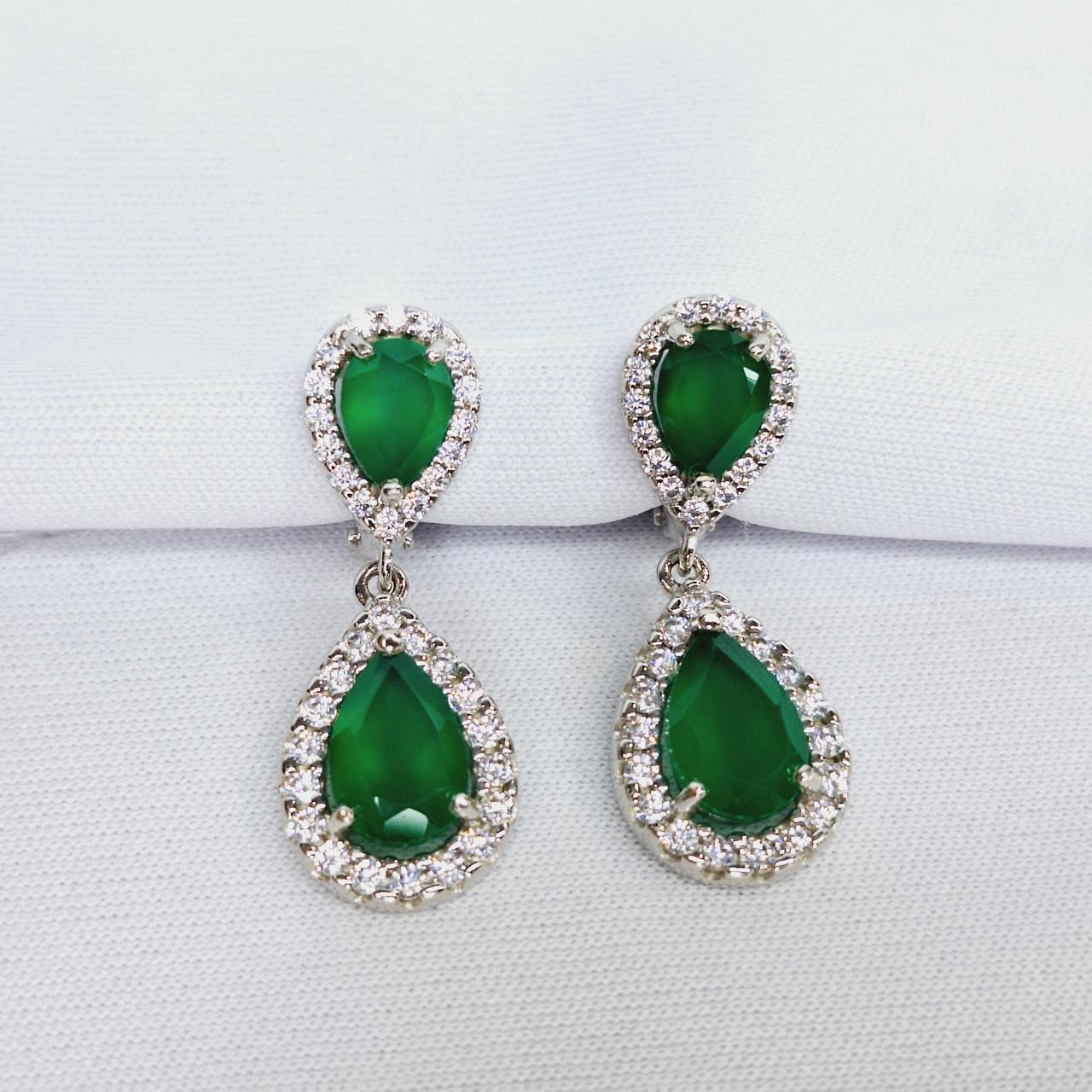 Серебряные серьги 925 пробы с зелеными агатами в форме капель, 925, 32 350 тг