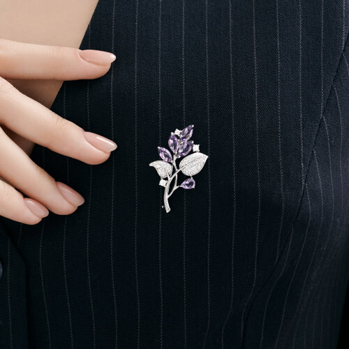 Брошь из серебра с аметистами и фианитами из родированное серебро — вид 2