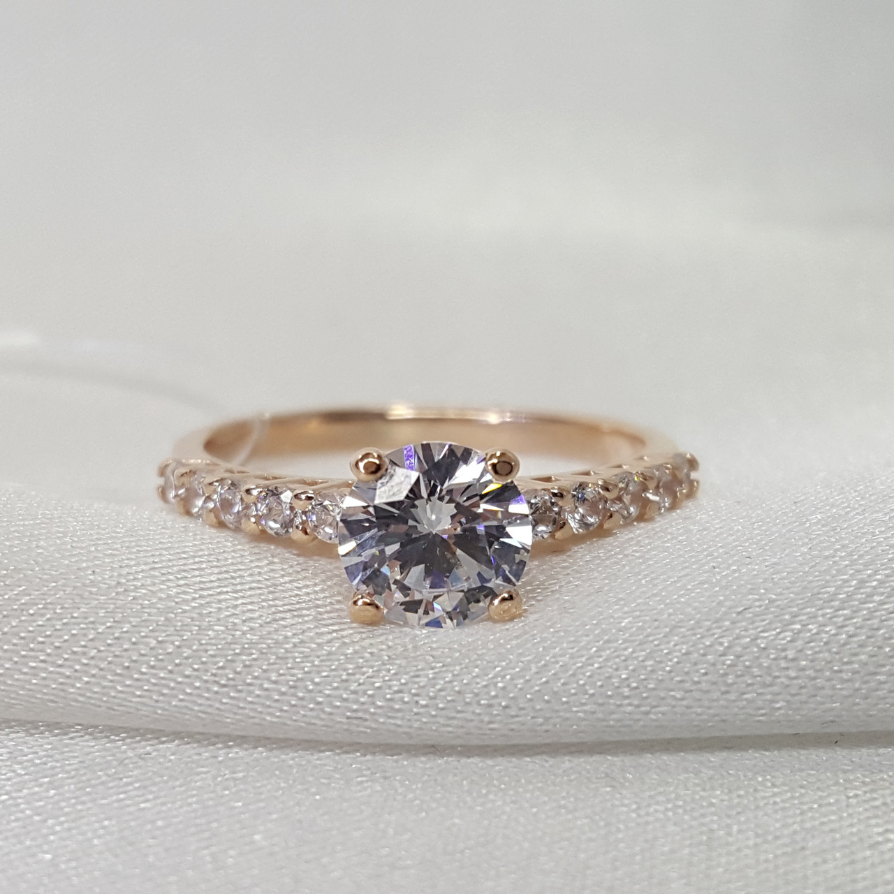 кольцо - видео на модели