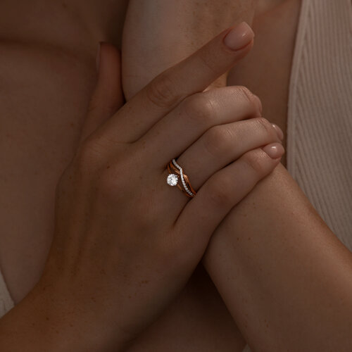 Кольцо из золочёного серебра с фианитами из серебро — вид 2