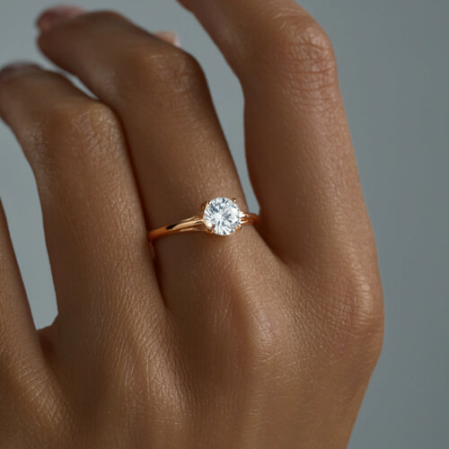 Кольцо из золочёного серебра с фианитом из серебро — вид 3