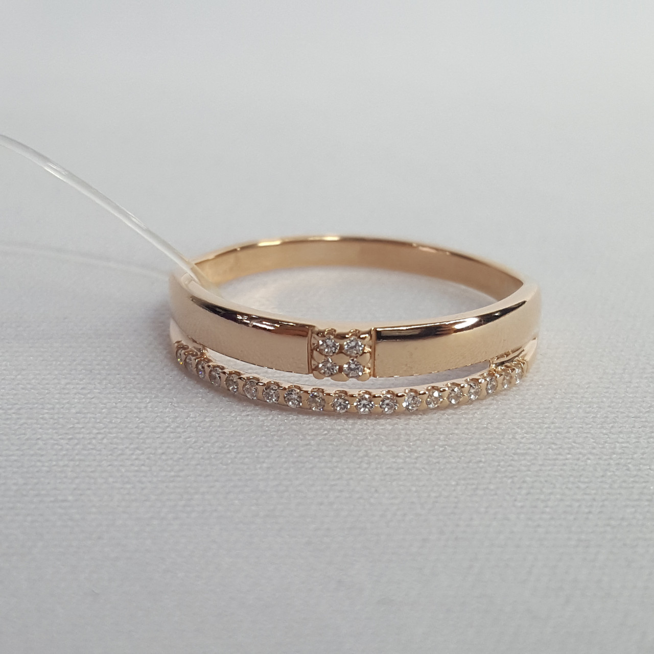 Кольцо из золочёного серебра с фианитами - видео на модели