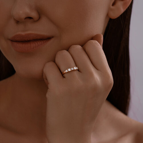 Кольцо из золочёного серебра с фианитами из серебро — вид 3