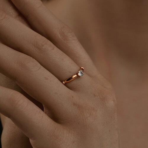 Кольцо из золочёного серебра с фианитом из серебро — вид 2