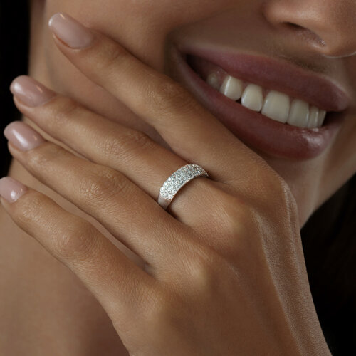 Кольцо из серебра с фианитами из серебро — вид 4