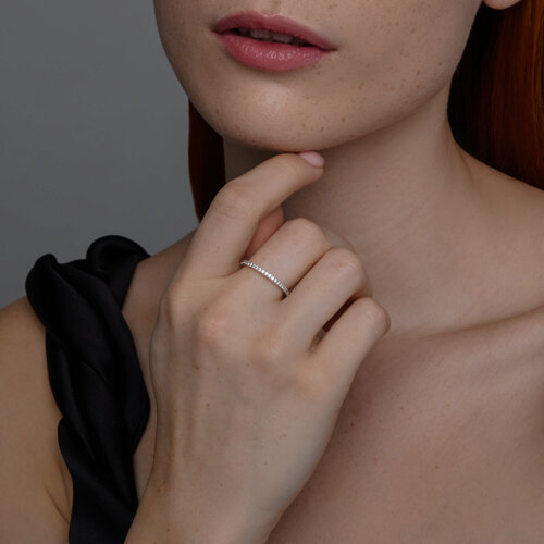 Кольцо из серебра с фианитами из серебро — вид 4