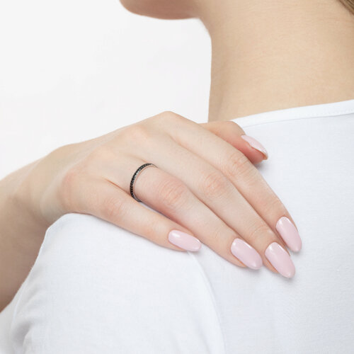 Серебряное кольцо с чёрными фианитами из серебро — вид 5