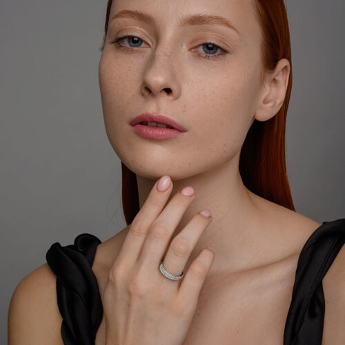 Кольцо из серебра с фианитами из серебро — вид 4