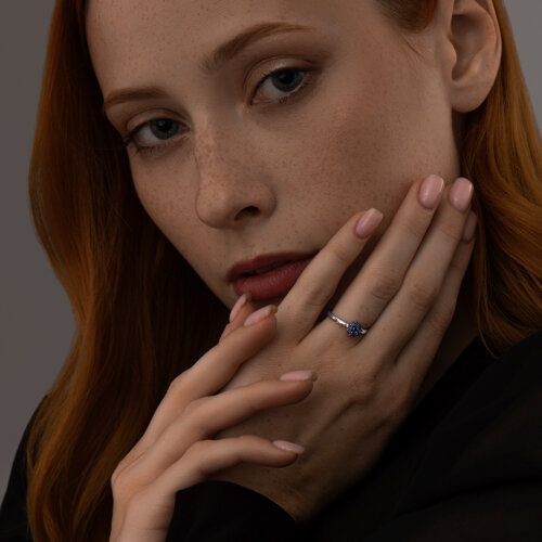 Кольцо из серебра с фианитами из серебро — вид 4