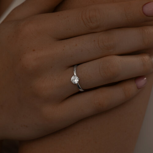 Помолвочное кольцо из серебра с фианитом из серебро — вид 4