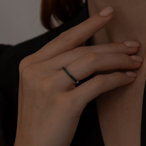 Кольцо из серебра с фианитами из серебро — вид 3