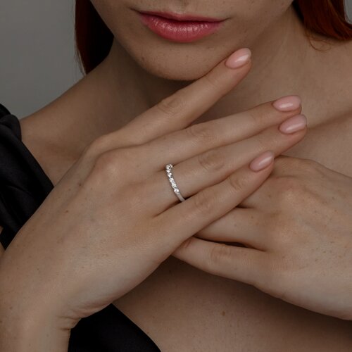 Кольцо из серебра с фианитами из серебро — вид 4