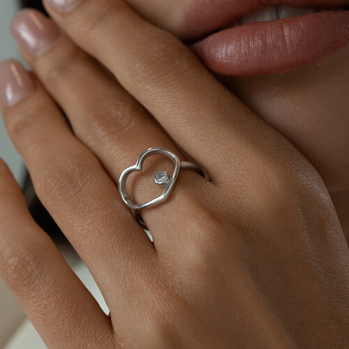 Кольцо из серебра с фианитом из серебро — вид 3