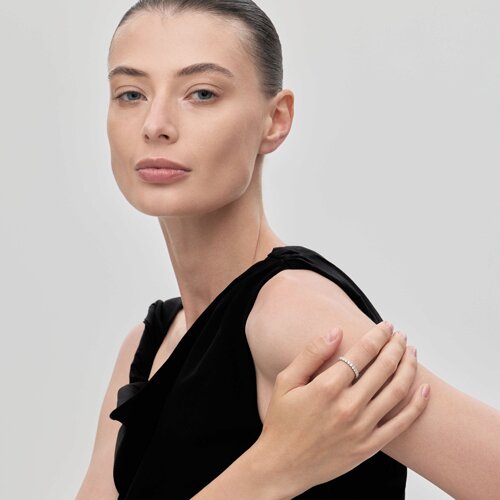 Кольцо из серебра с фианитами из серебро — вид 5