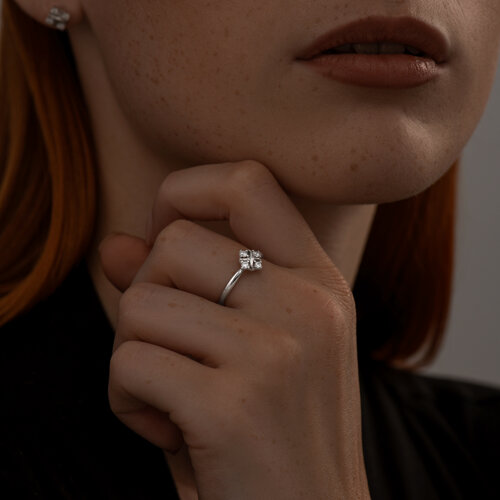 Кольцо из серебра с фианитами из родированное серебро — вид 2