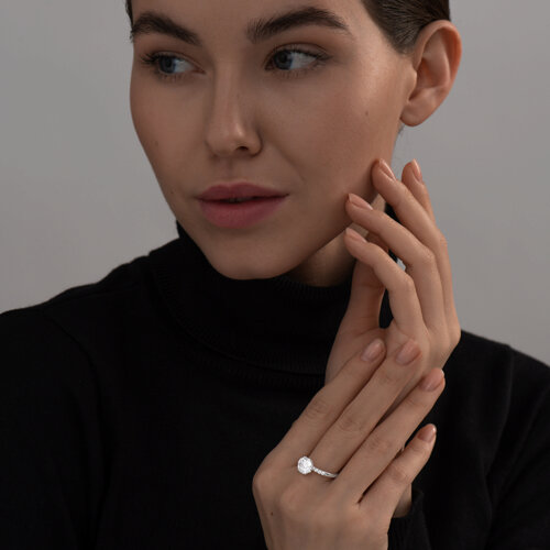 Кольцо из серебра с фианитами из серебро — вид 4