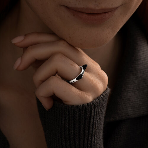 Кольцо из серебра с эмалью из серебро — вид 2