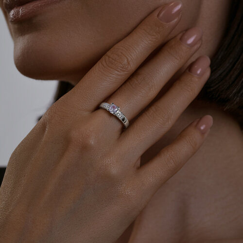 Кольцо из серебра с фианитами из серебро — вид 2