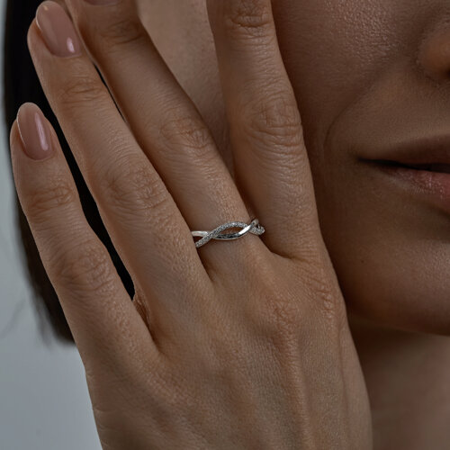 Кольцо из серебра с фианитами из серебро — вид 4